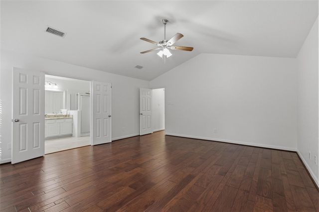 52 W Twinberry Place, The Woodlands, TX 77381