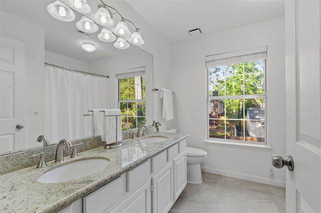 52 W Twinberry Place, The Woodlands, TX 77381