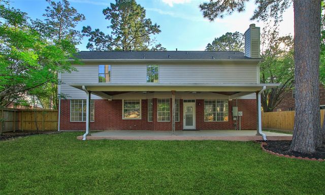 52 W Twinberry Place, The Woodlands, TX 77381