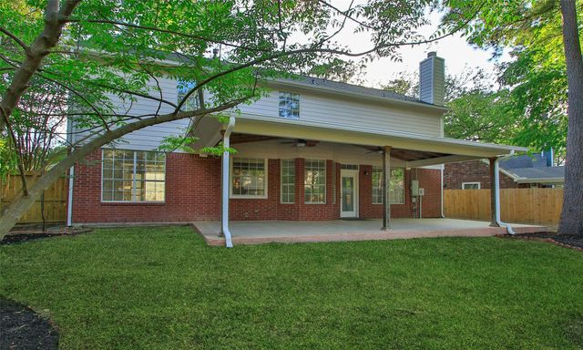 52 W Twinberry Place, The Woodlands, TX 77381