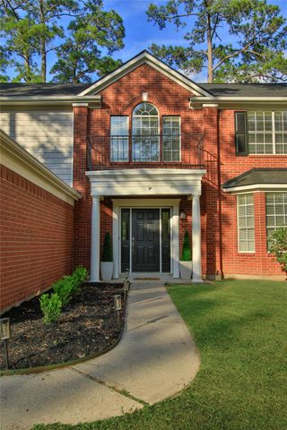52 W Twinberry Place, The Woodlands, TX 77381