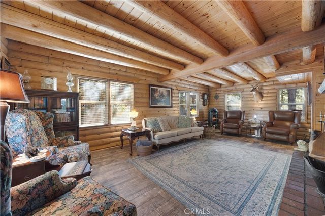 1521 Dogwood Way, Pine Mountain Club, CA 93222