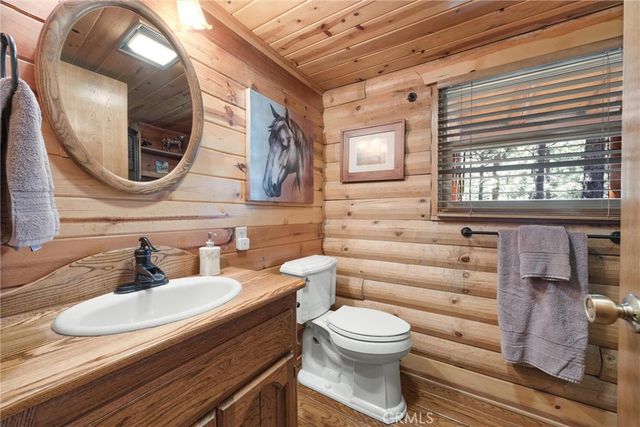 1521 Dogwood Way, Pine Mountain Club, CA 93222