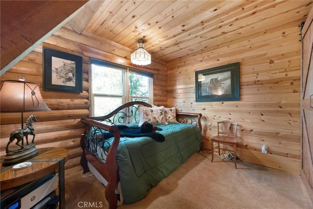 1521 Dogwood Way, Pine Mountain Club, CA 93222