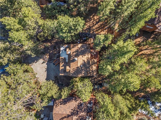 1521 Dogwood Way, Pine Mountain Club, CA 93222