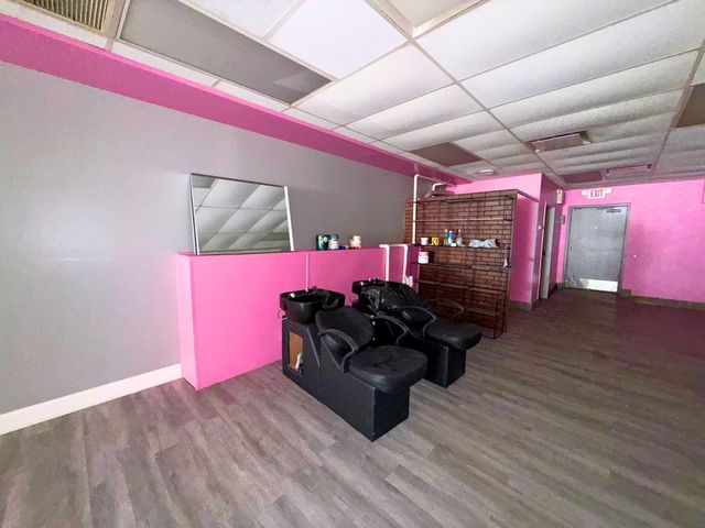 5817 St Charles Road, Berkeley, IL 60163