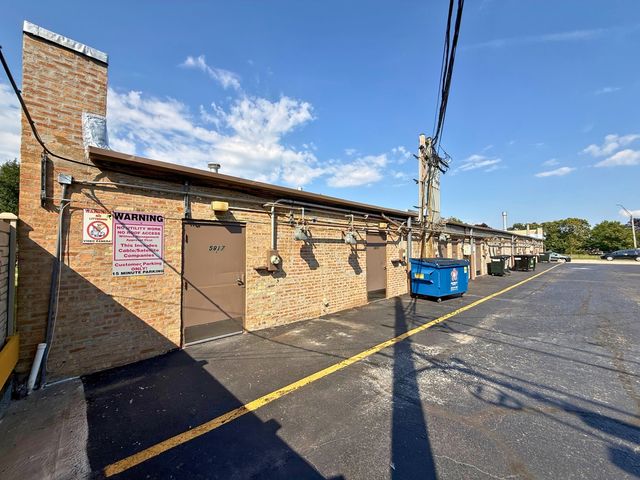 5817 St Charles Road, Berkeley, IL 60163