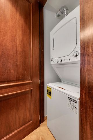 70 E WALTON Street 702-802, Chicago, IL 60611