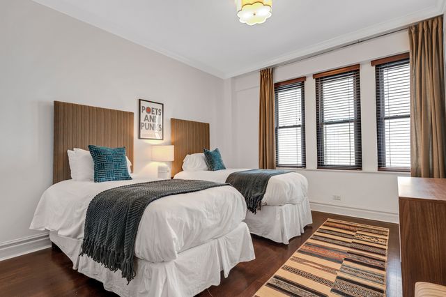 70 E WALTON Street 702-802, Chicago, IL 60611