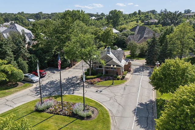 9620 Pacific Court, Burr Ridge, IL 60527