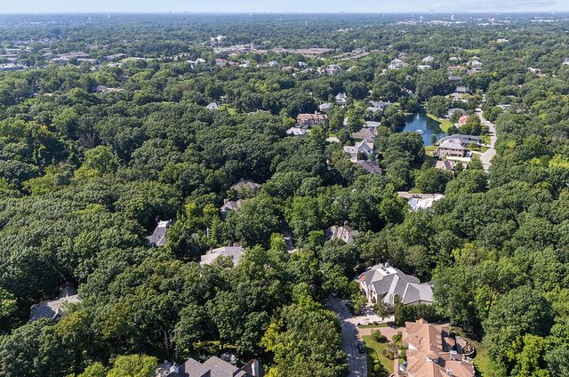 9620 Pacific Court, Burr Ridge, IL 60527