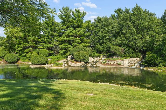 9620 Pacific Court, Burr Ridge, IL 60527