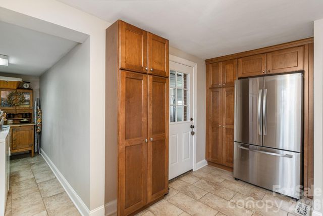 306 Taylor Street, Hendersonville, NC 28739