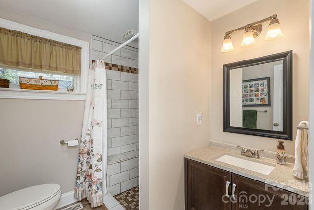 306 Taylor Street, Hendersonville, NC 28739