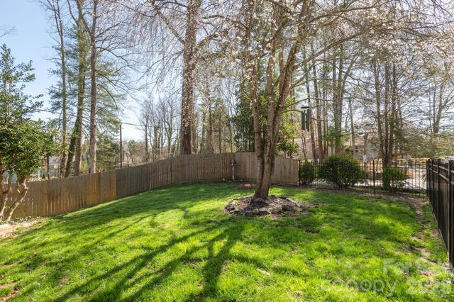 306 Taylor Street, Hendersonville, NC 28739