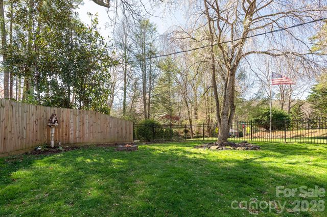 306 Taylor Street, Hendersonville, NC 28739