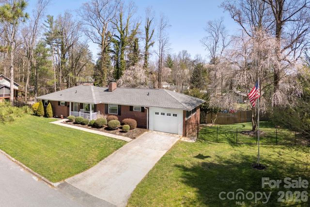 306 Taylor Street, Hendersonville, NC 28739