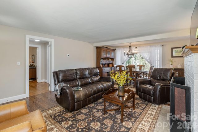 306 Taylor Street, Hendersonville, NC 28739