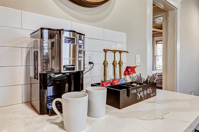 1602 40th Street, Galveston, TX 77550