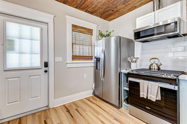 1602 40th Street, Galveston, TX 77550