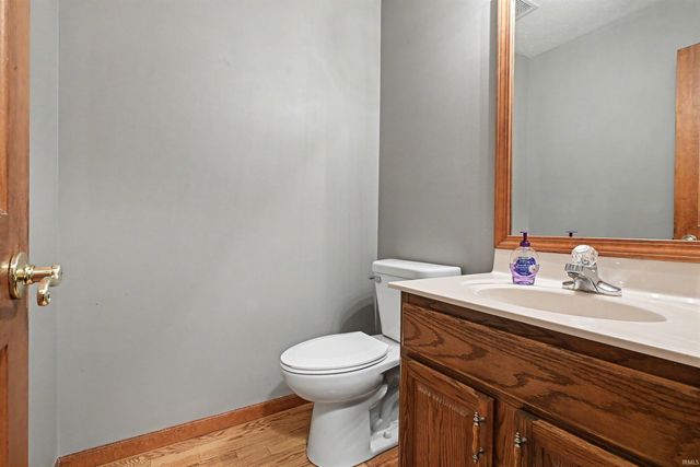 11199 Anderson Lake Drive, Granger, IN 46530