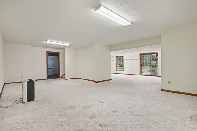 11199 Anderson Lake Drive, Granger, IN 46530