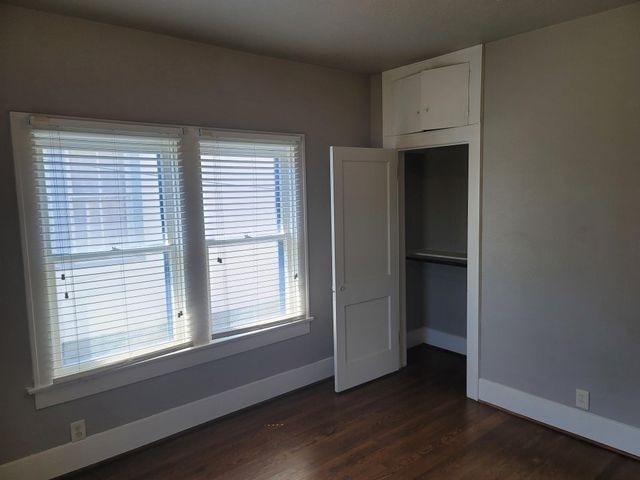 2301 45th Street, Galveston, TX 77551