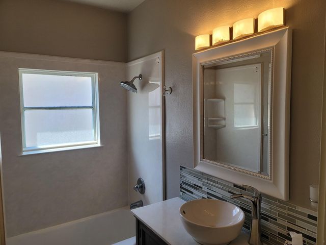 2301 45th Street, Galveston, TX 77551