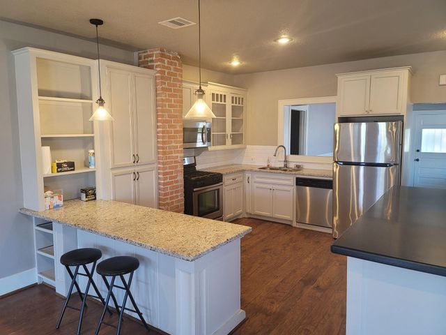 2301 45th Street, Galveston, TX 77551