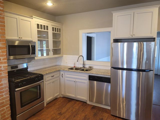 2301 45th Street, Galveston, TX 77551