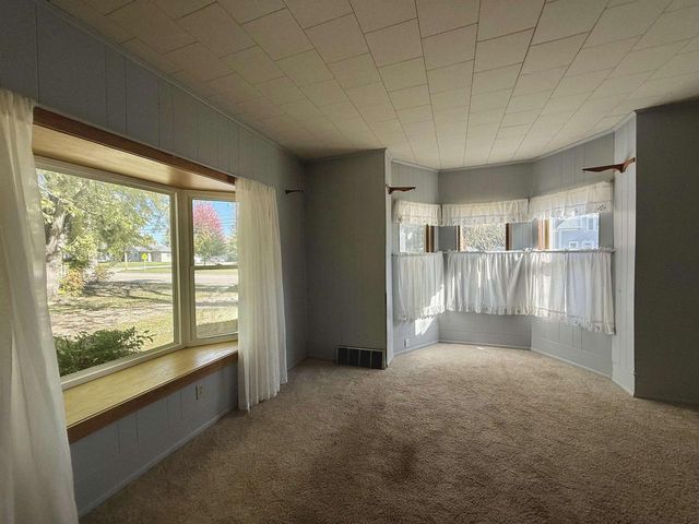 325 N WISCONSIN STREET, Berlin, WI 54923