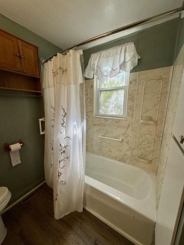 325 N WISCONSIN STREET, Berlin, WI 54923