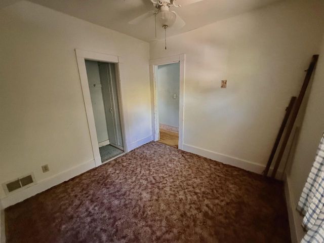 325 N WISCONSIN STREET, Berlin, WI 54923