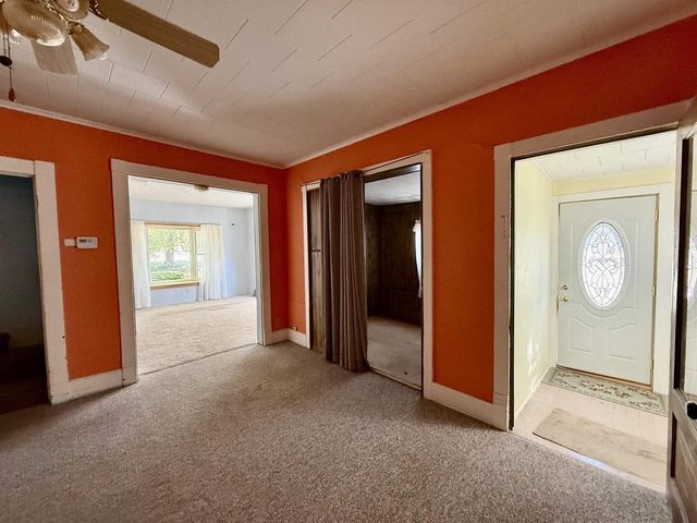 325 N WISCONSIN STREET, Berlin, WI 54923