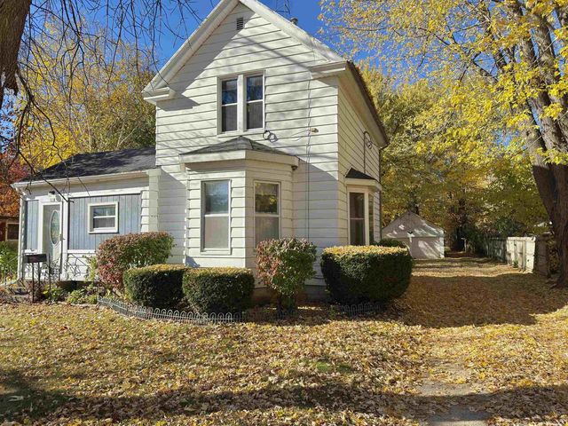 325 N WISCONSIN STREET, Berlin, WI 54923