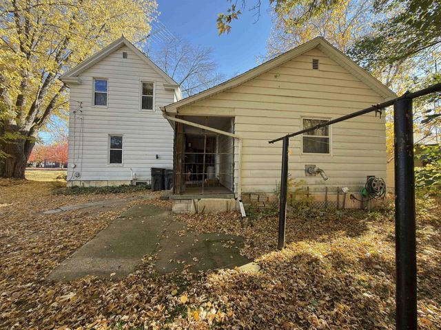 325 N WISCONSIN STREET, Berlin, WI 54923