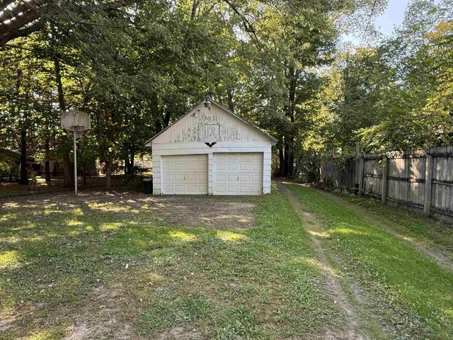 325 N WISCONSIN STREET, Berlin, WI 54923