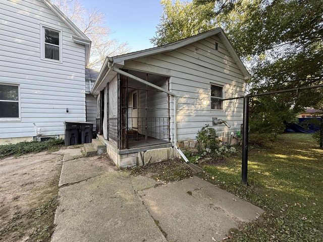 325 N WISCONSIN STREET, Berlin, WI 54923