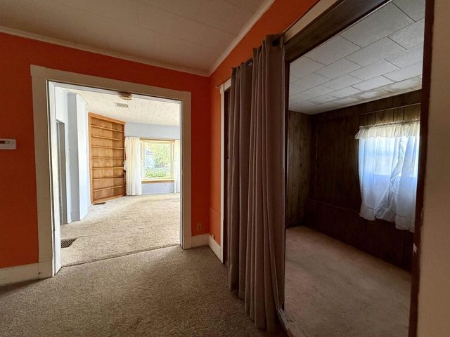 325 N WISCONSIN STREET, Berlin, WI 54923