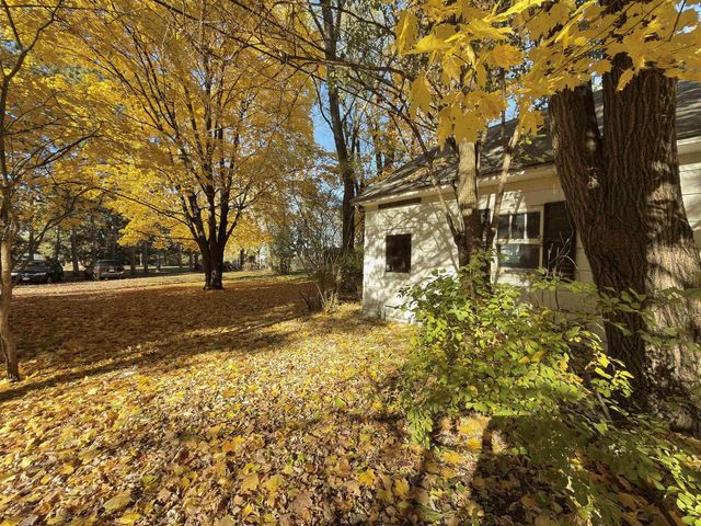 325 N WISCONSIN STREET, Berlin, WI 54923