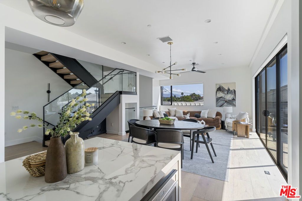 3223 Rowena Avenue, Los Angeles, CA 90027 — exterior