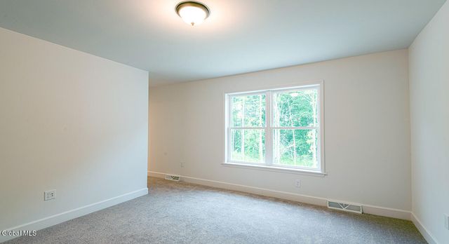 38 Heritage Way, Bethlehem, NY 12158