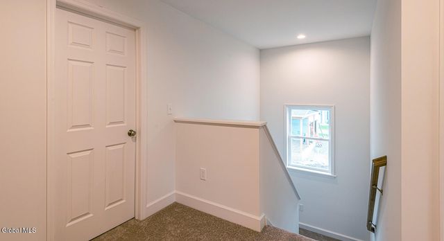 38 Heritage Way, Bethlehem, NY 12158