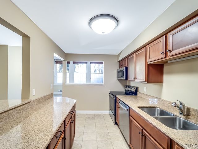 917 Madison Street 5, Syracuse, NY 13210