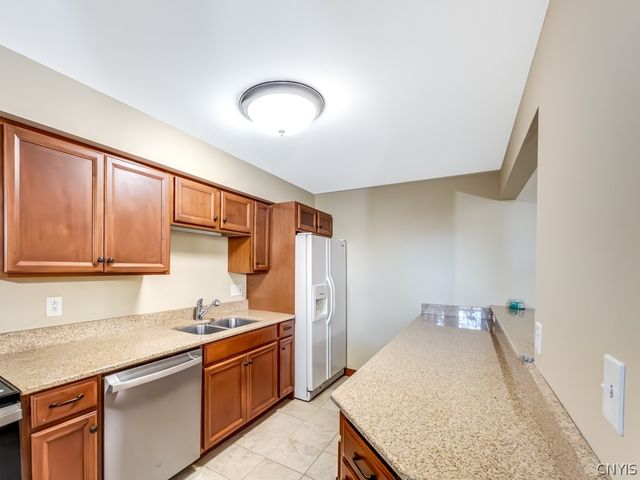 917 Madison Street 5, Syracuse, NY 13210