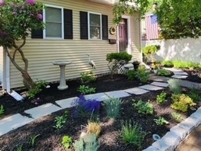 73 Hudson St, Milton, MA 02186