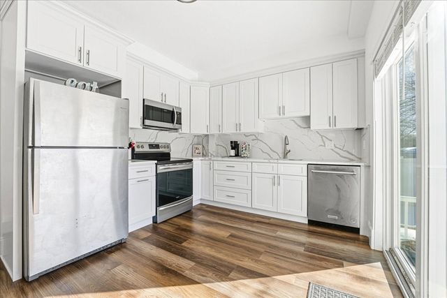 73 Hudson St, Milton, MA 02186