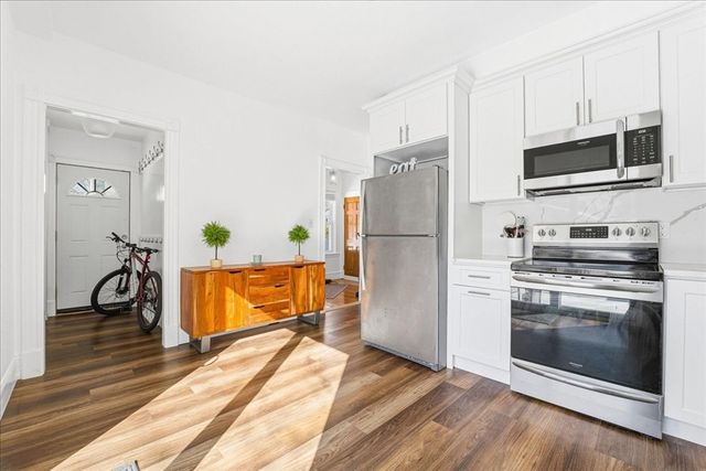 73 Hudson St, Milton, MA 02186