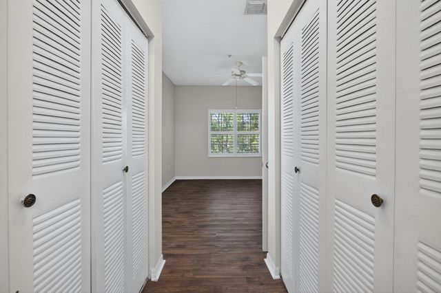 625 Fairway Dr 302, St Augustine, FL 32084