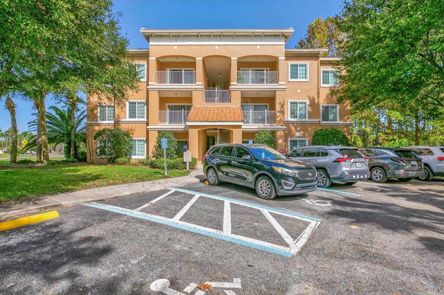 625 Fairway Dr 302, St Augustine, FL 32084